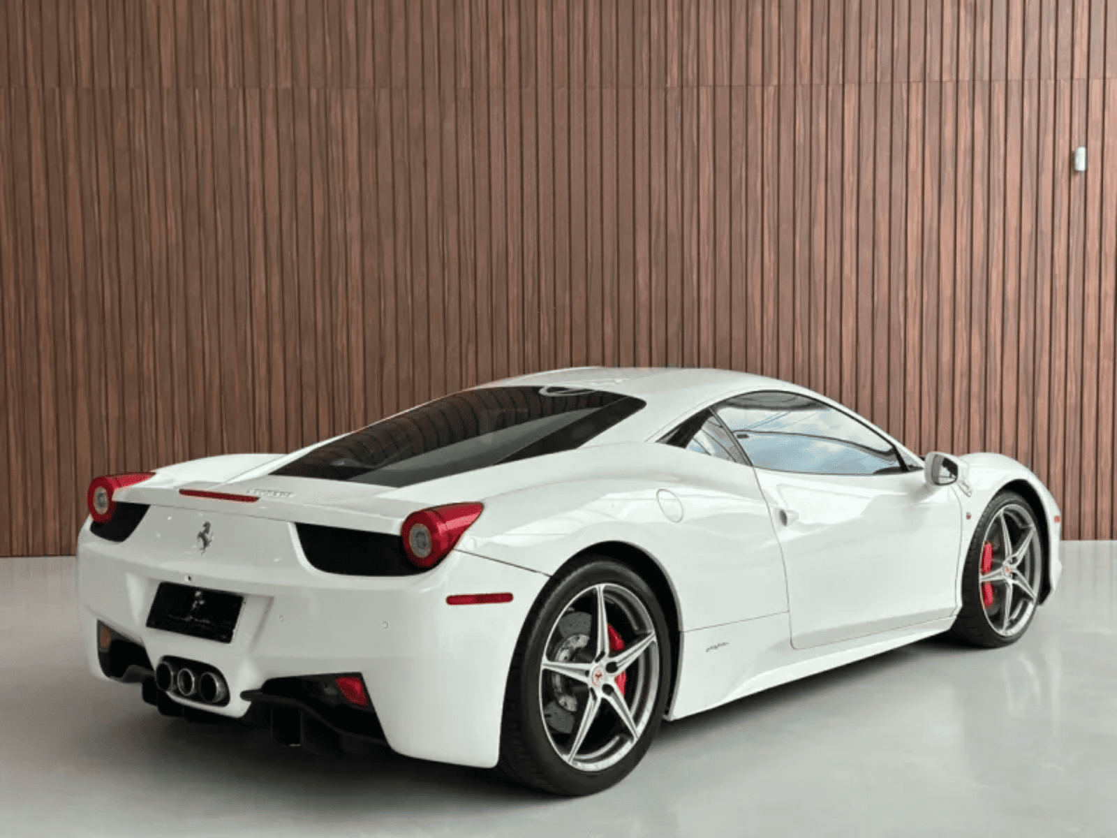
								Ferrari 458 Italia full									