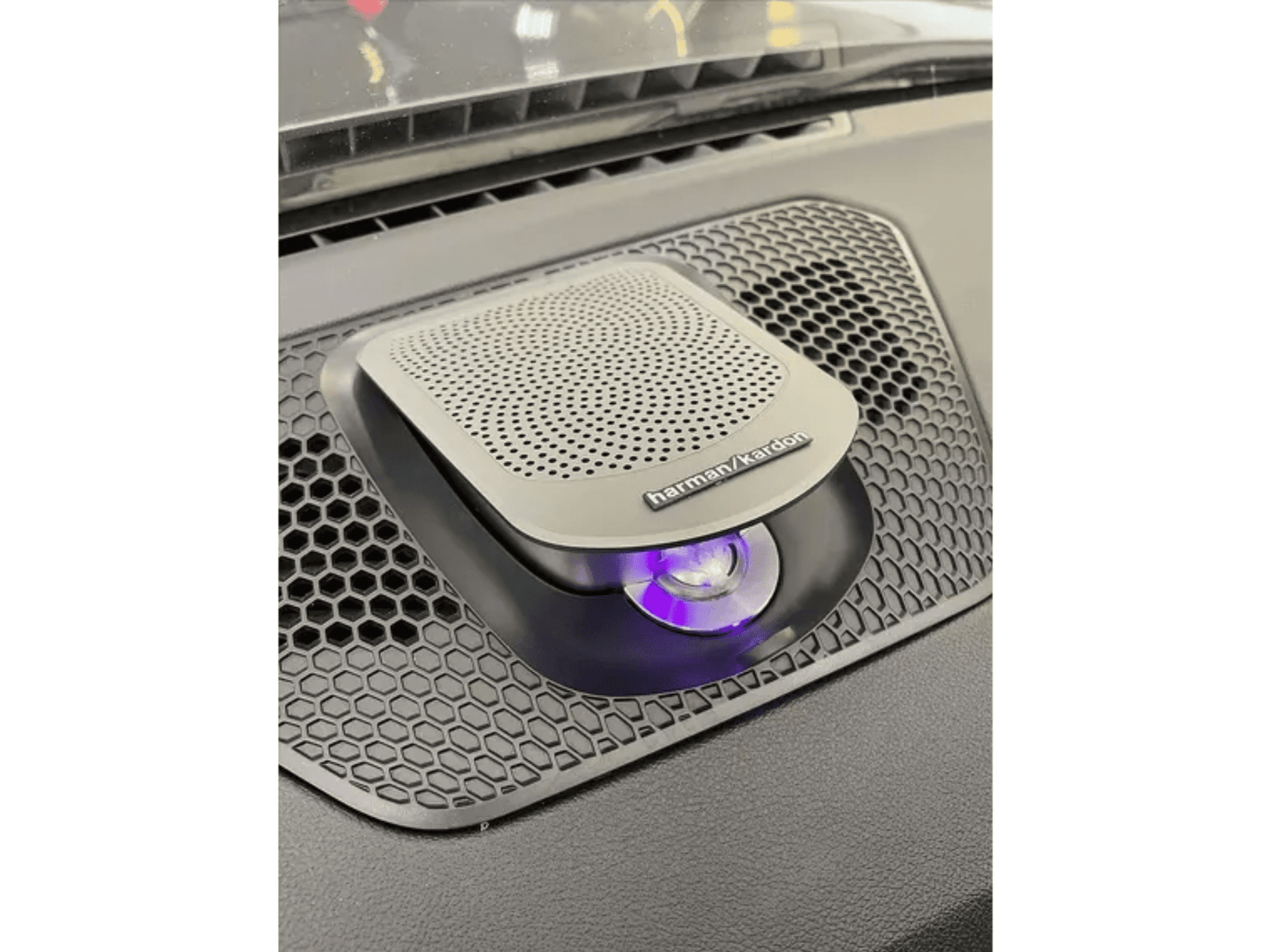 
								BMW 320I M Sport full									