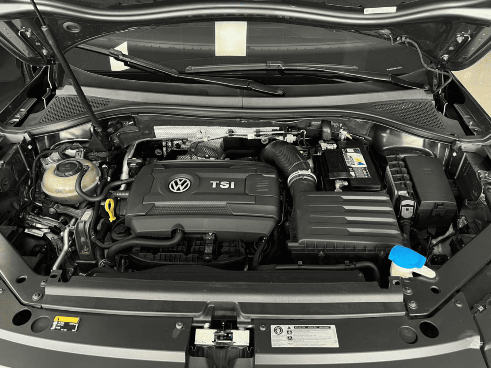 
								Volkswagem TIGUAN full									