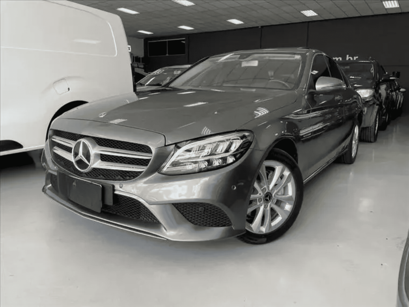 
								Mercedes C 200 full									