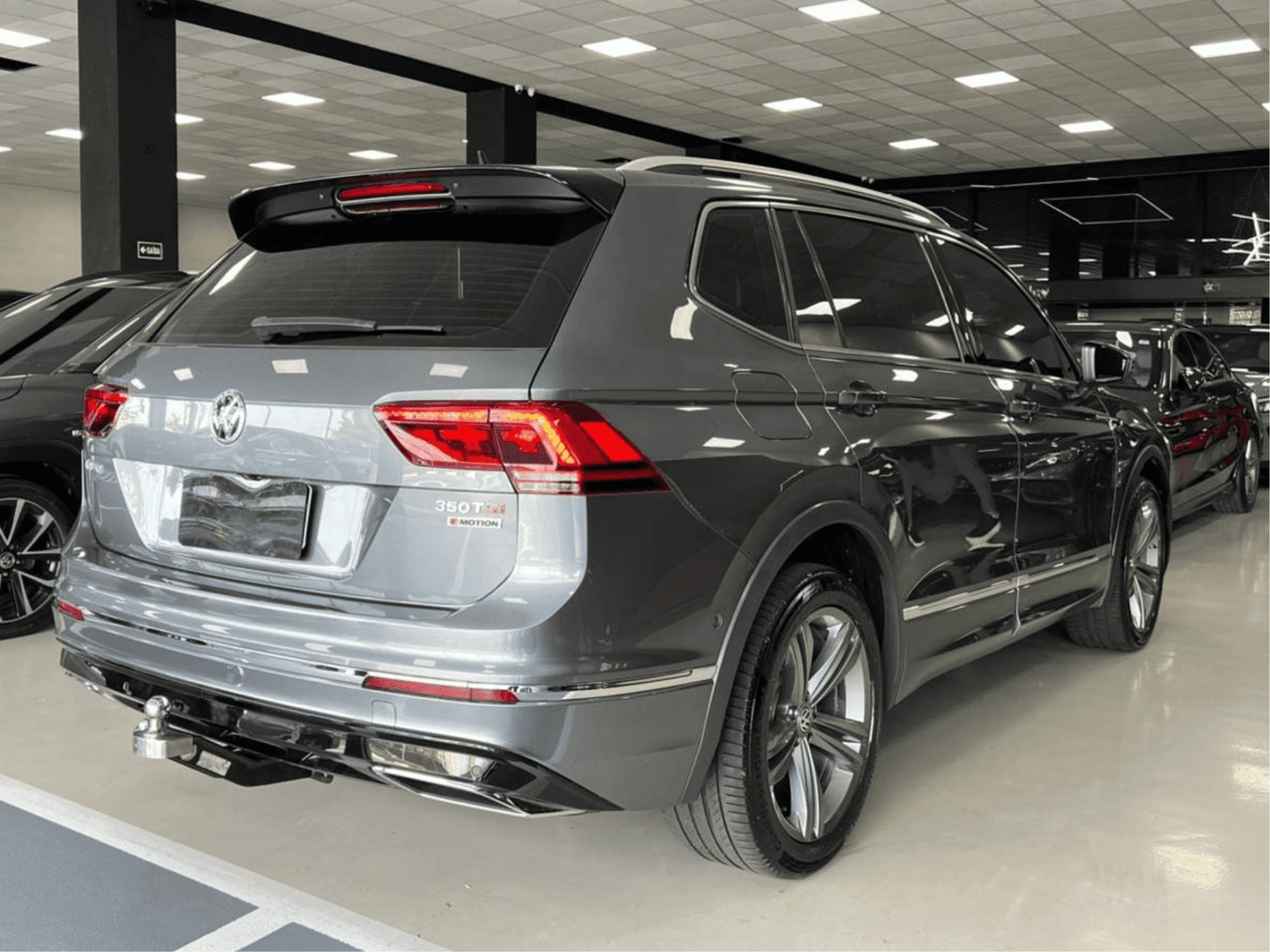 
								Volkswagem TIGUAN full									