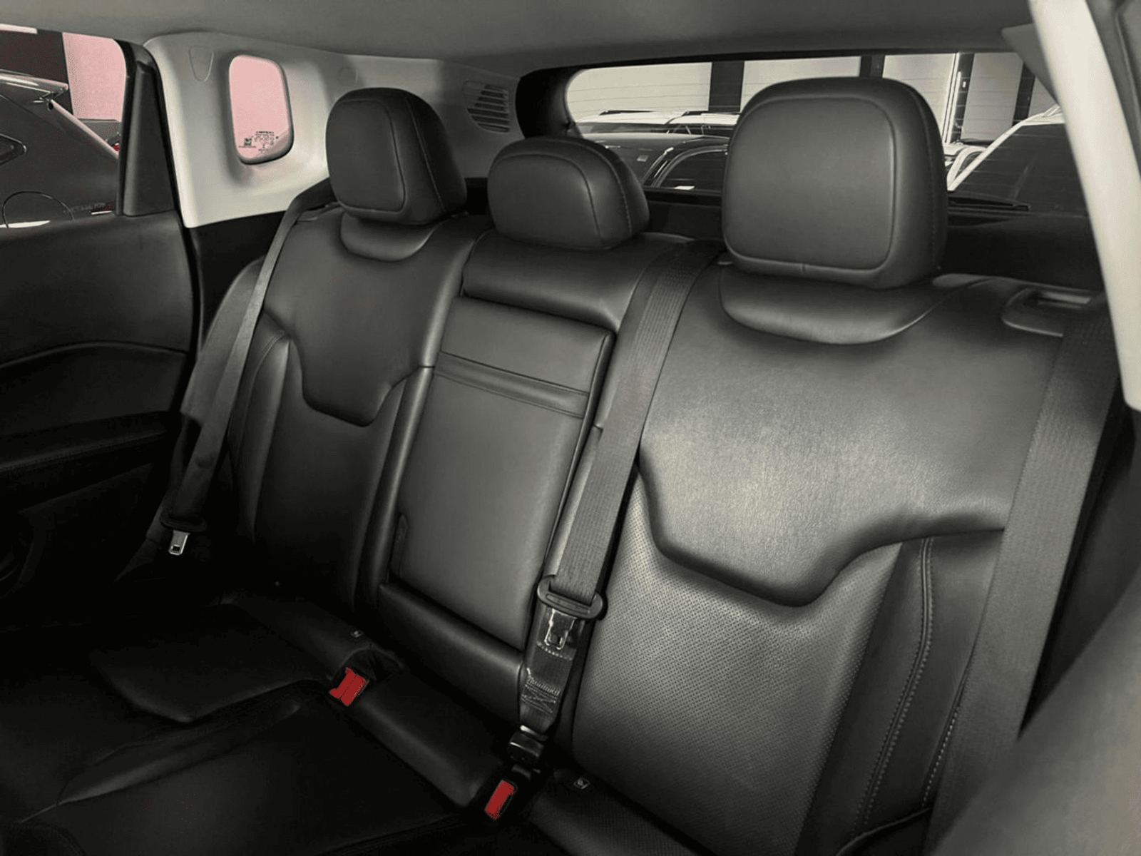 
								Jeep COMPASS LIMITED full									