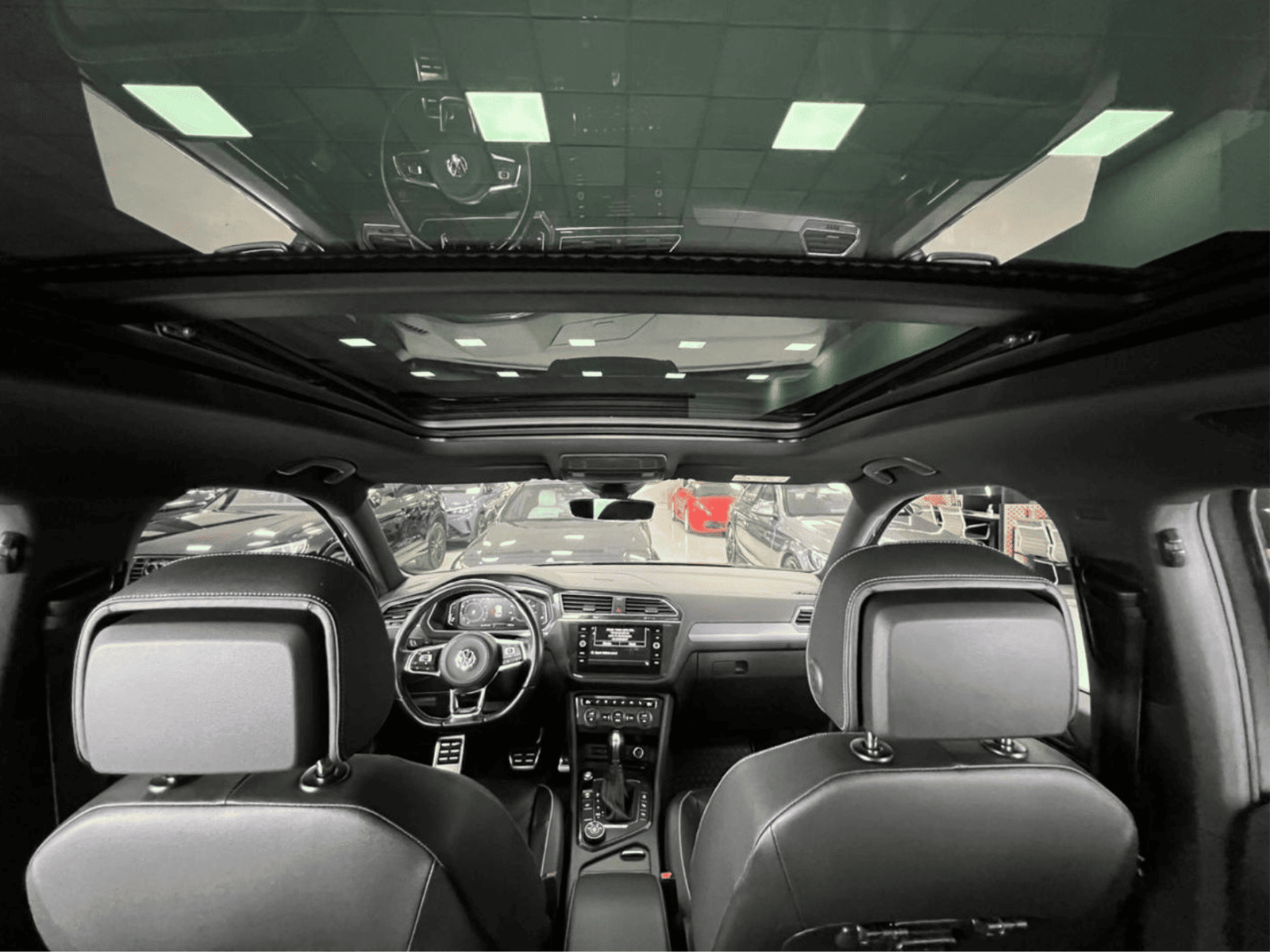 
								Volkswagem TIGUAN full									