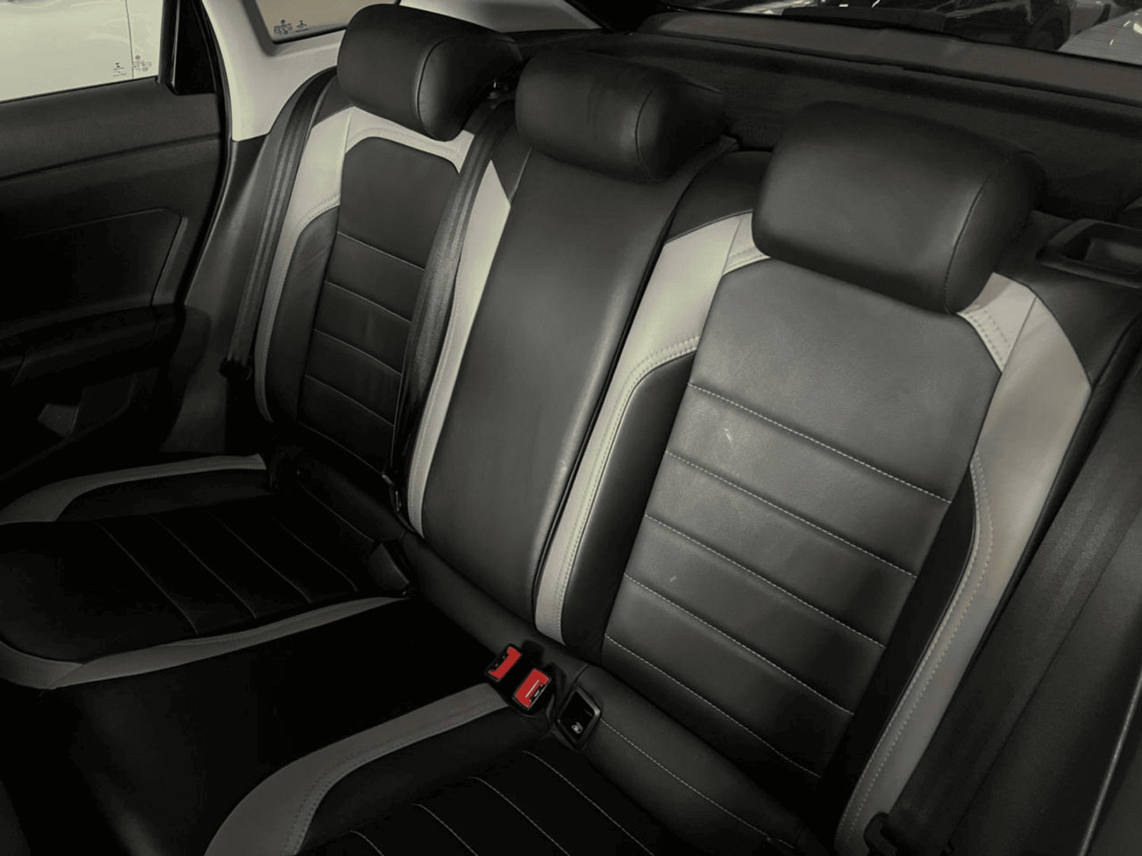 
								Nivus Comfortline 1.0 200 TSI full									