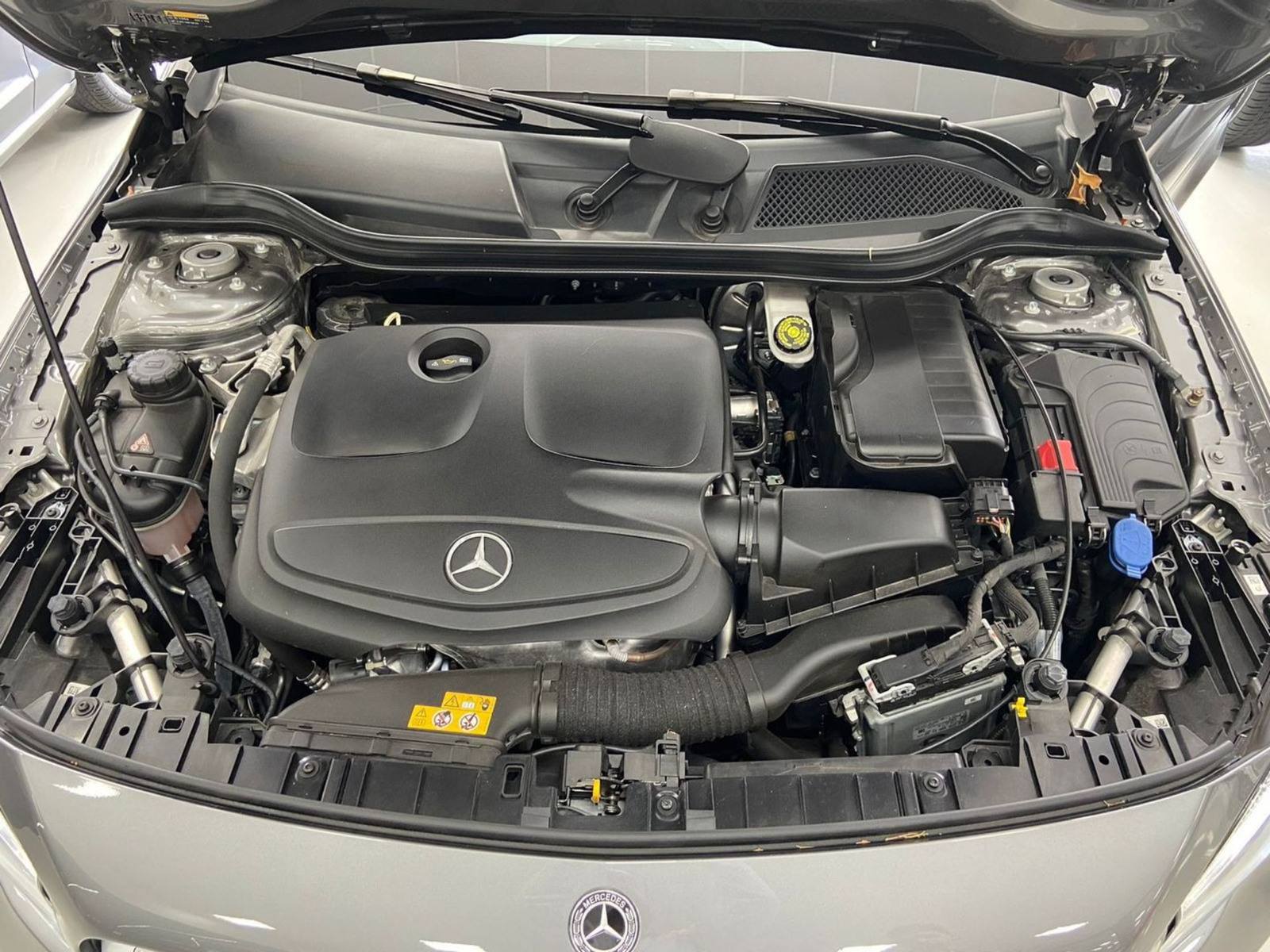 
								GLA 200 BLINDADO full									