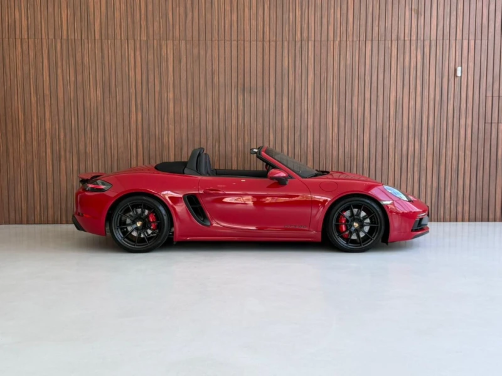 
								Porsche Boxster GTS full									