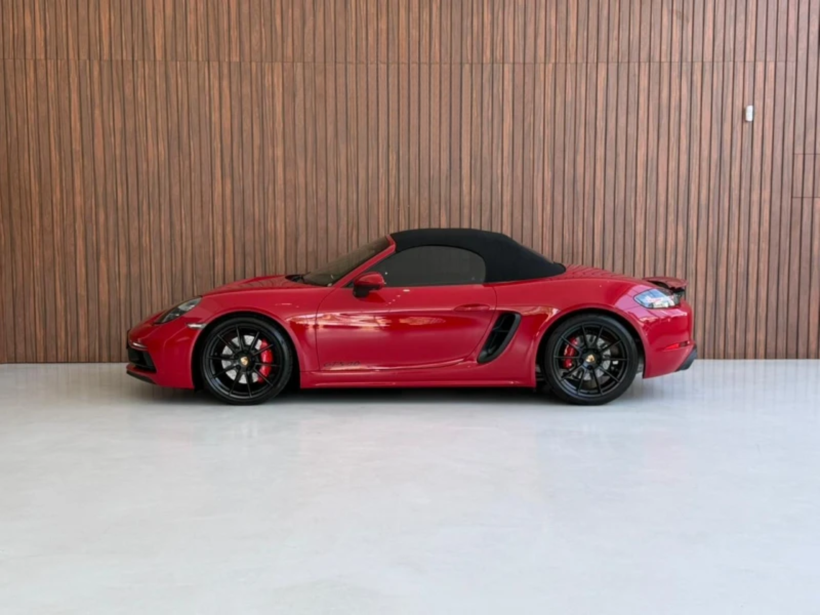 
								Porsche Boxster GTS full									