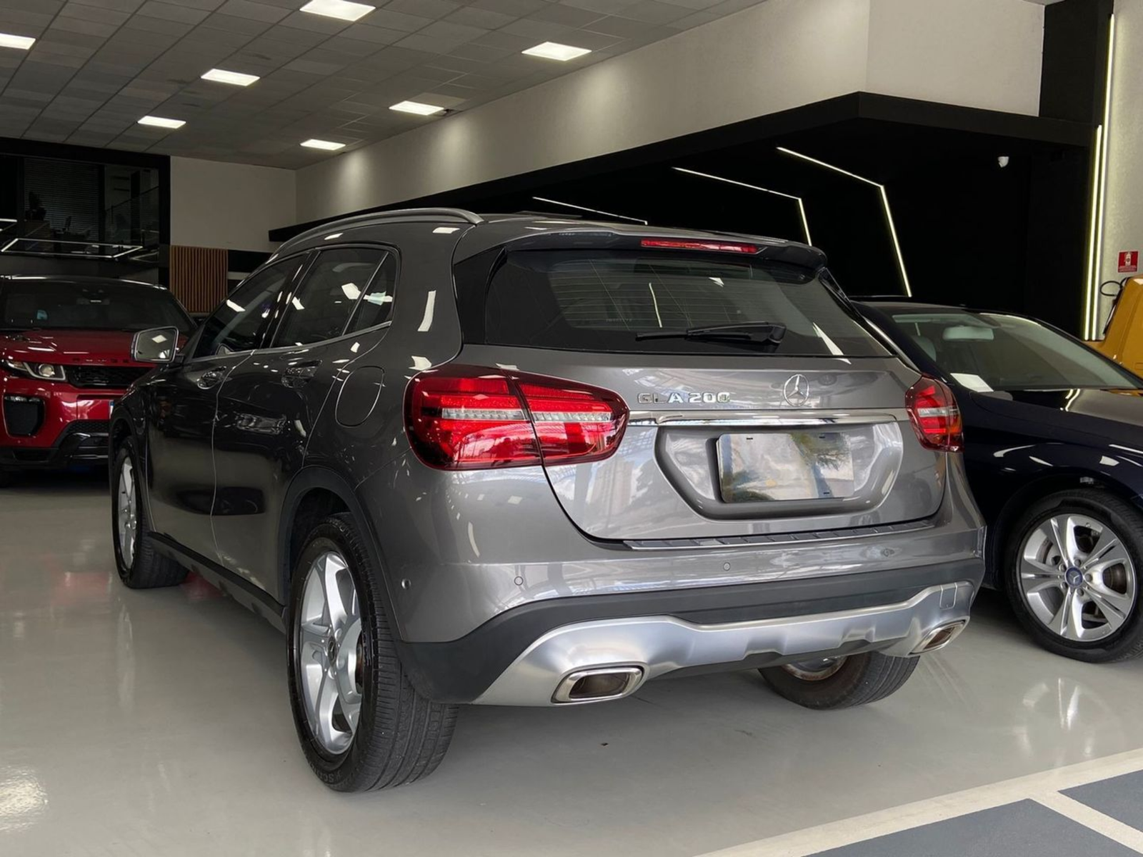 
								GLA 200 BLINDADO full									