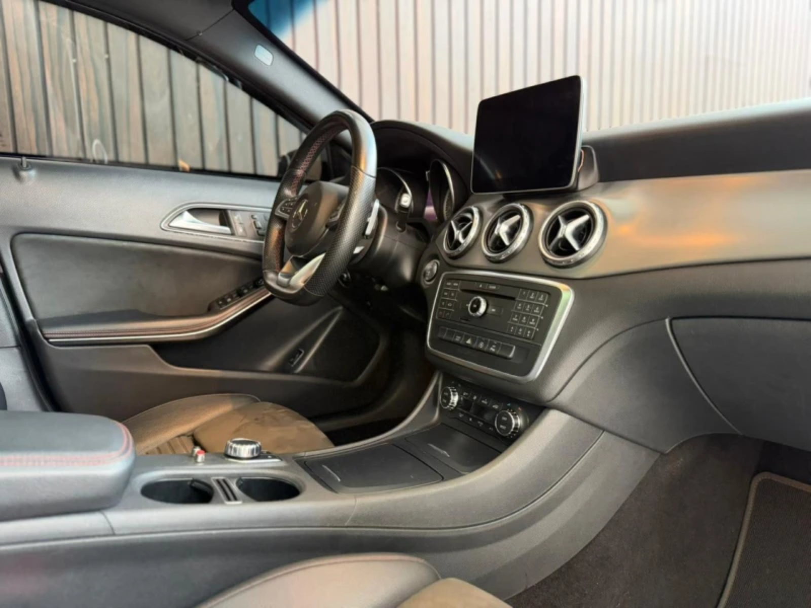 
								GLA 250 BLINDADO full									