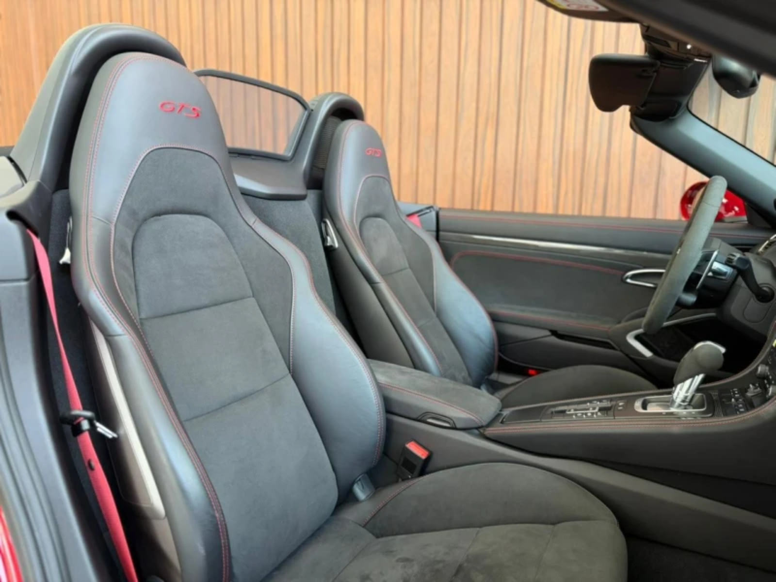 
								Porsche Boxster GTS full									